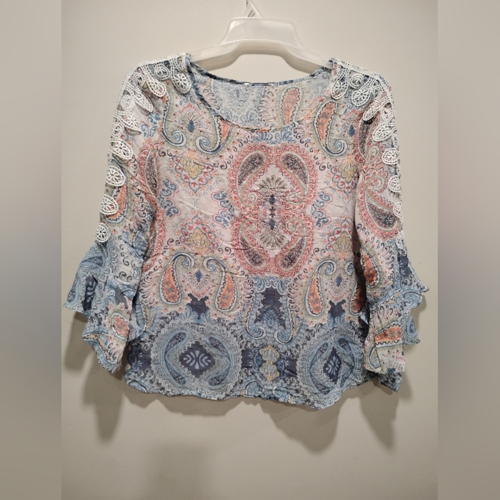 Fyve & Co Women's Paisley Print Belle 3/4 Sleeve Lace TrimTop boho Chic Size M